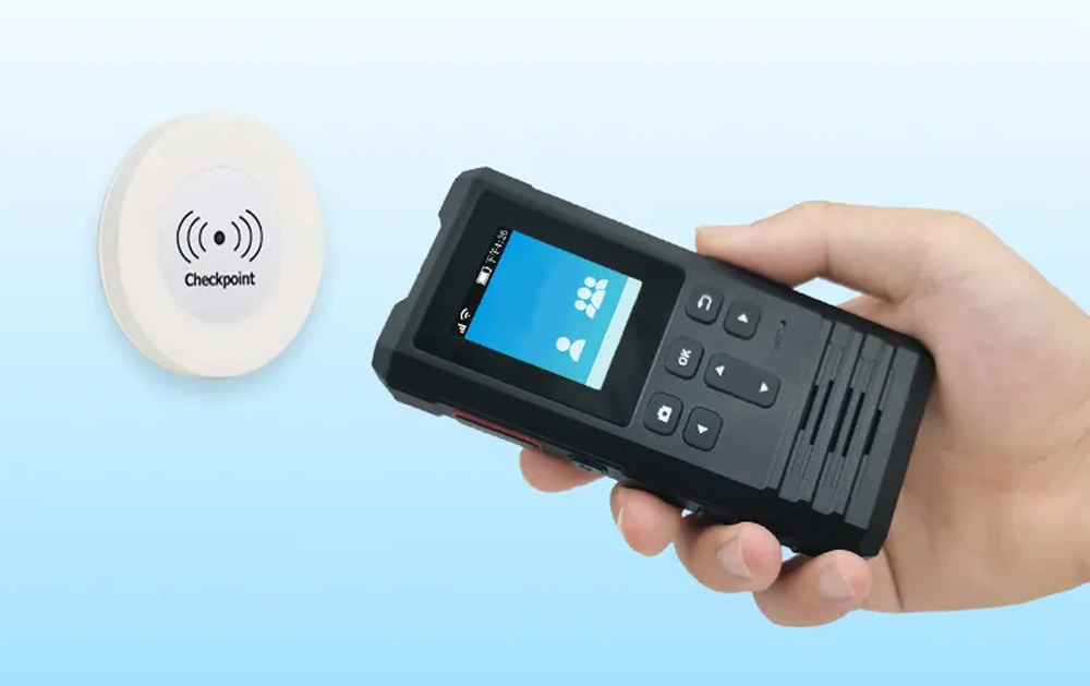 GPS-Walkie-Talkie-Security-Guard-Tour-System7